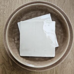 Grandeur PORTO tegel 10X10 cm – Creme glans