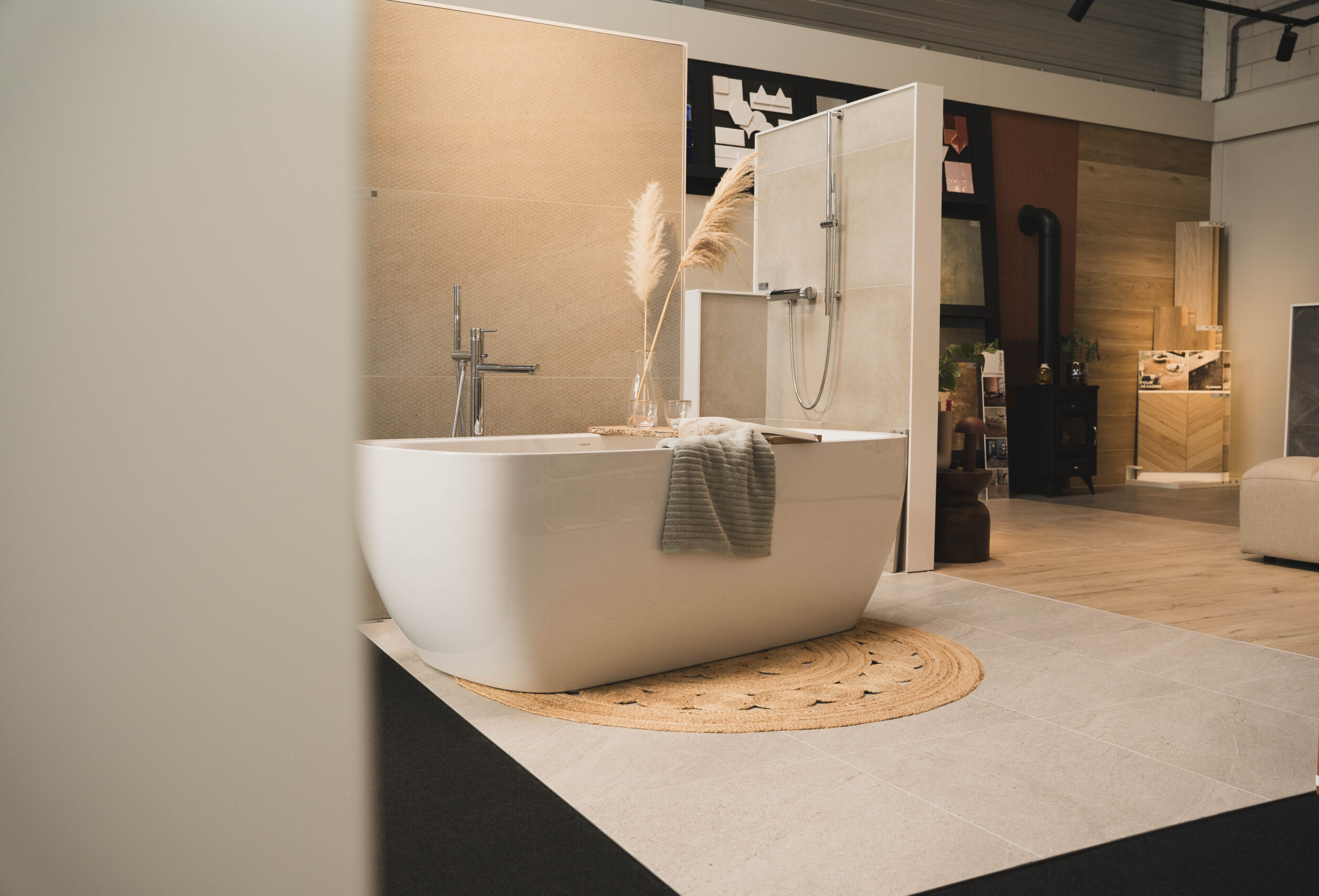 header squaretegels badkamer